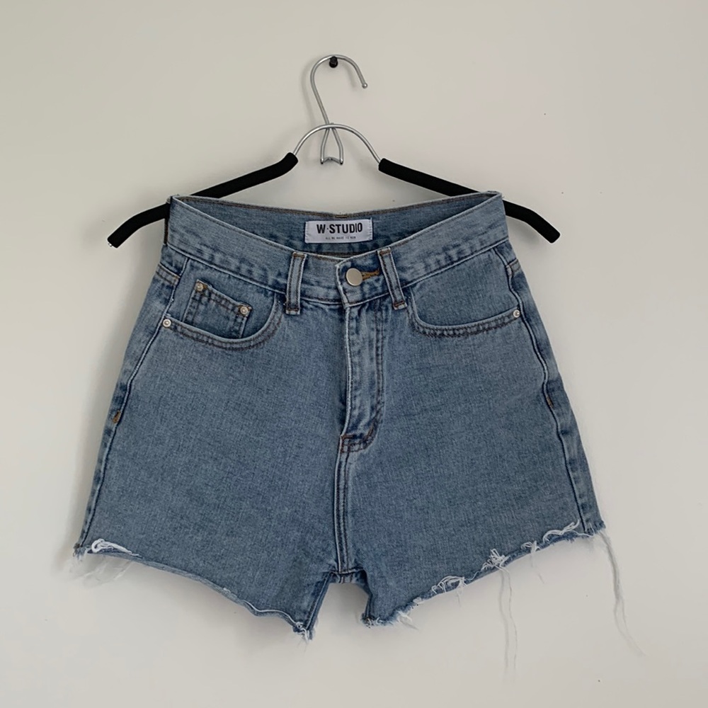 W. Studio Light/Medium wash Denim Shorts w/ Distressed hem